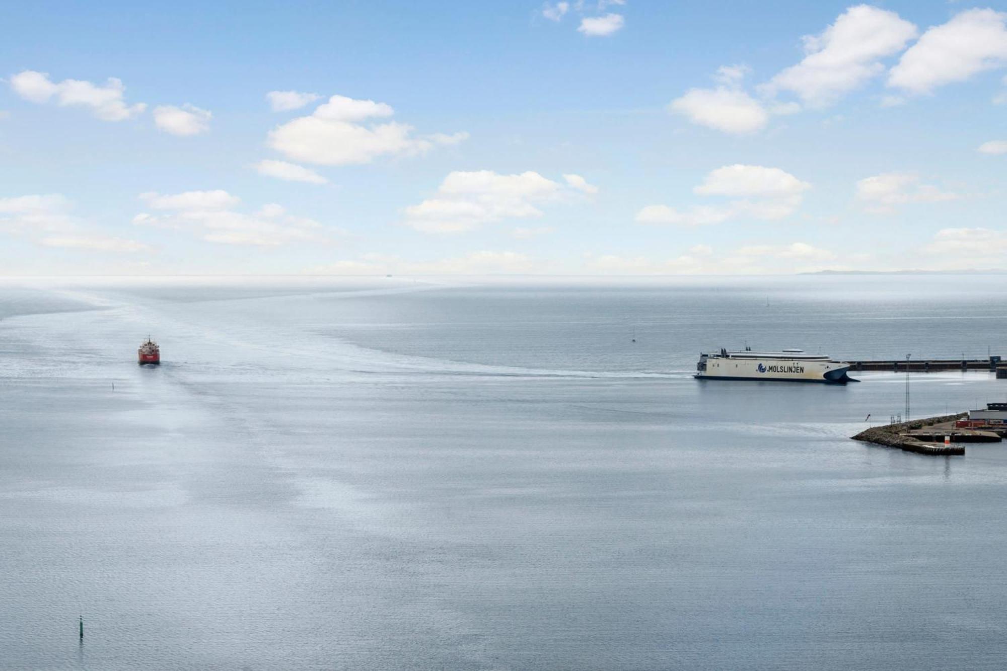 오르후스 Endless Ocean Views With Private Balcony 아파트 외부 사진