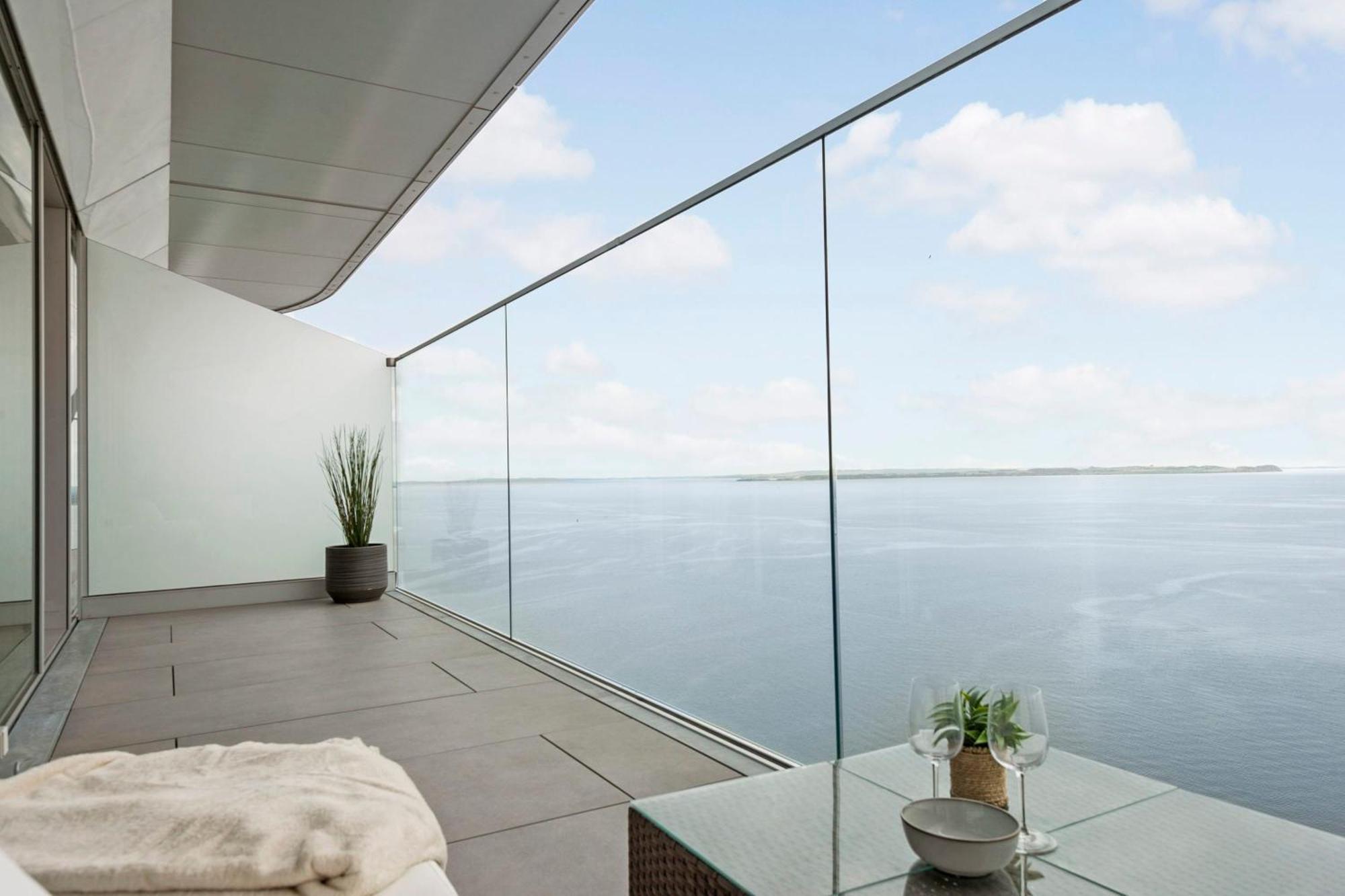 오르후스 Endless Ocean Views With Private Balcony 아파트 외부 사진